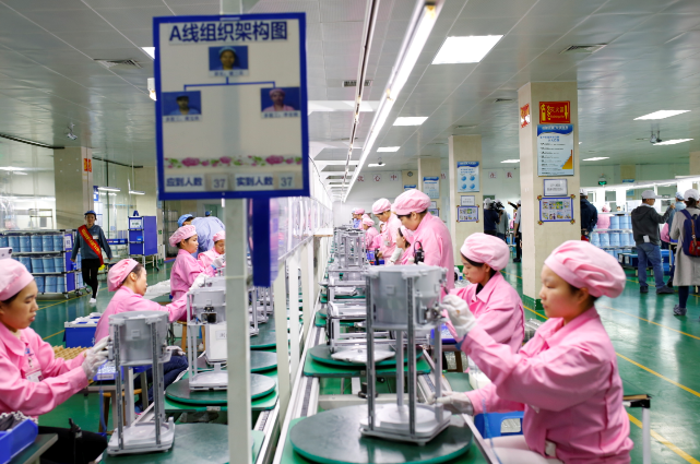 探秘小米空氣凈化器工廠 物美價廉背后的智造邏輯